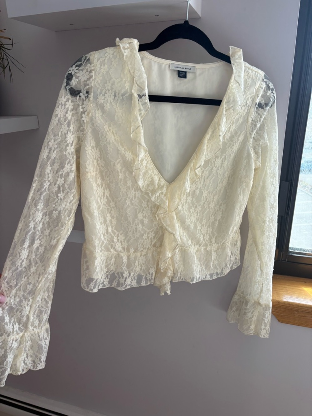 Lace Ruffle V-Neck Blouse in Ivory